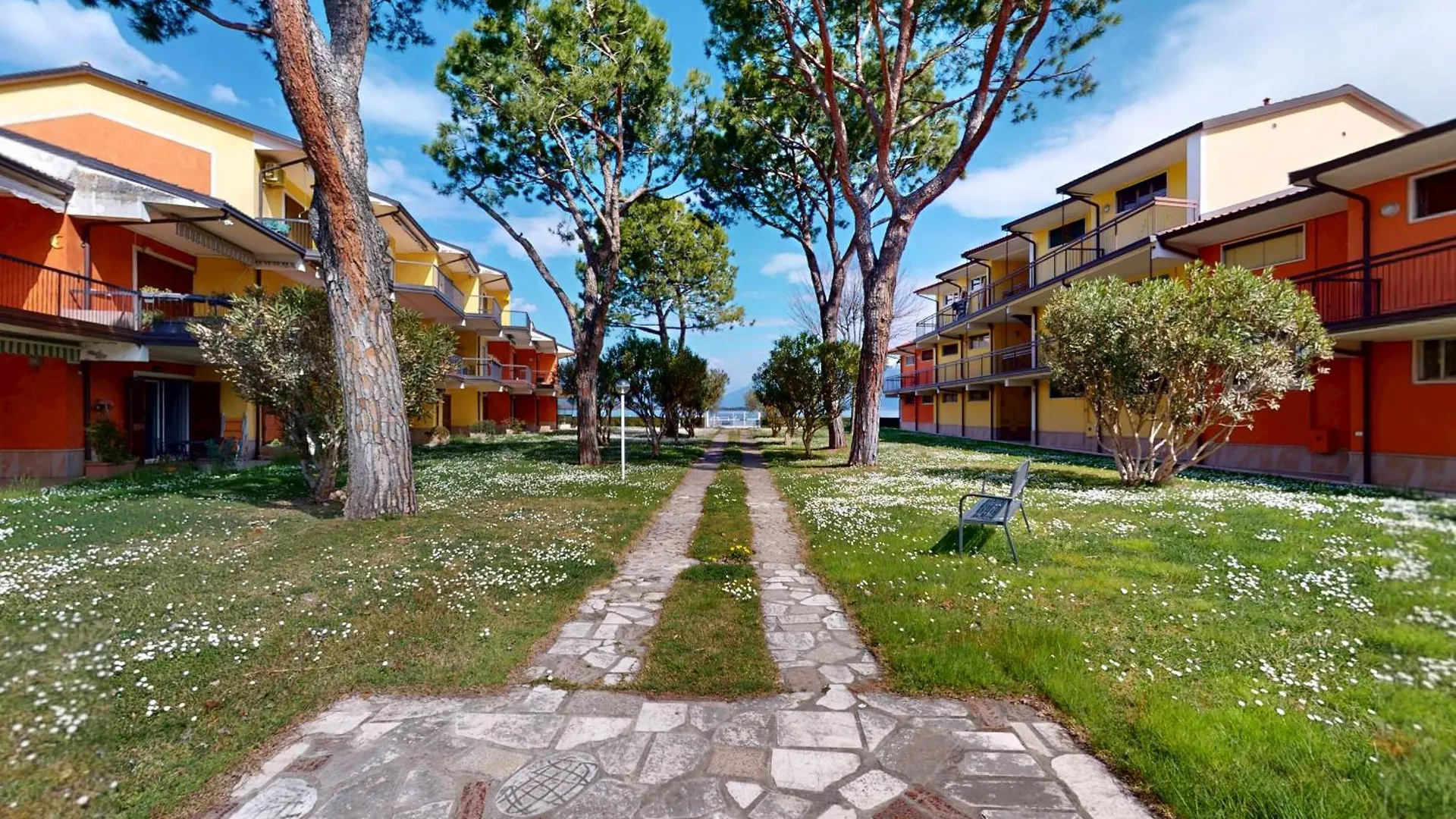 Lägenhet Casa Marisol By Bookinggardalake Manerba del Garda